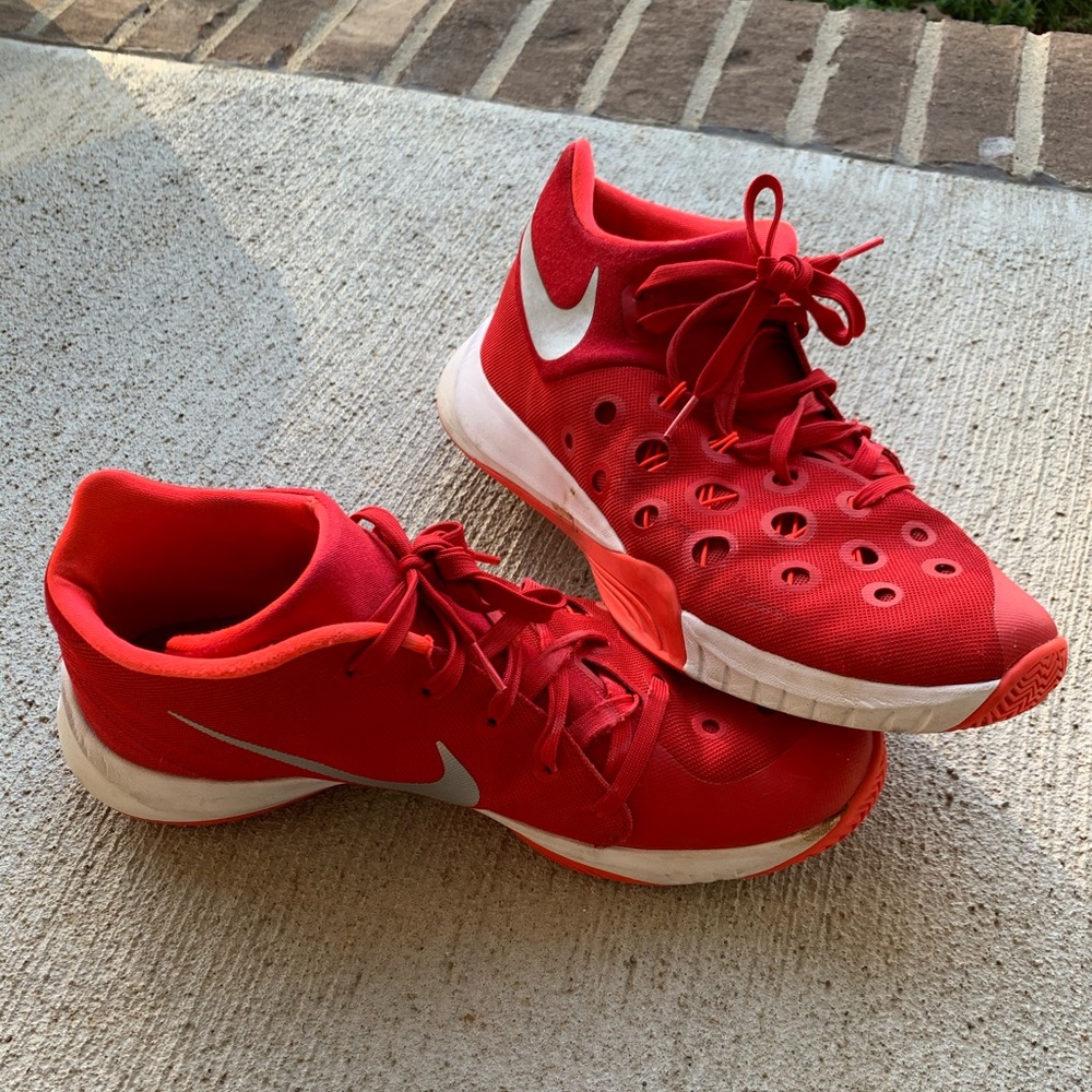 Women’s sz-10.5 Nike Zoom Basketball Shoes